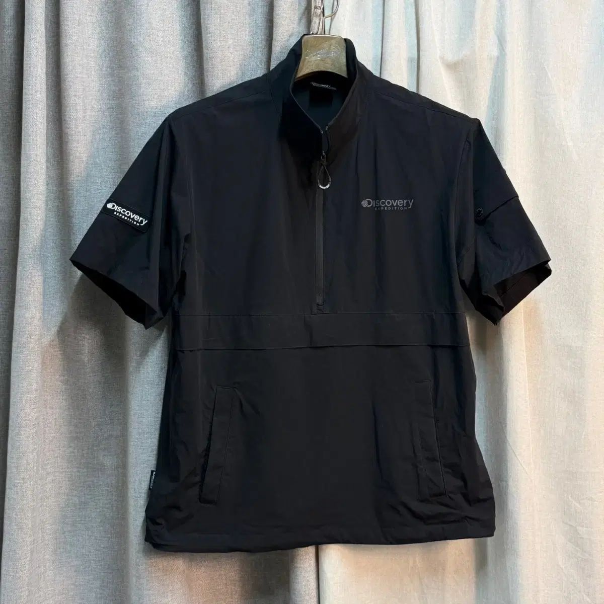 DISCOVERY 半袖 Anorak（アノラック） ブラック 機能性 ウィンドブレーカー