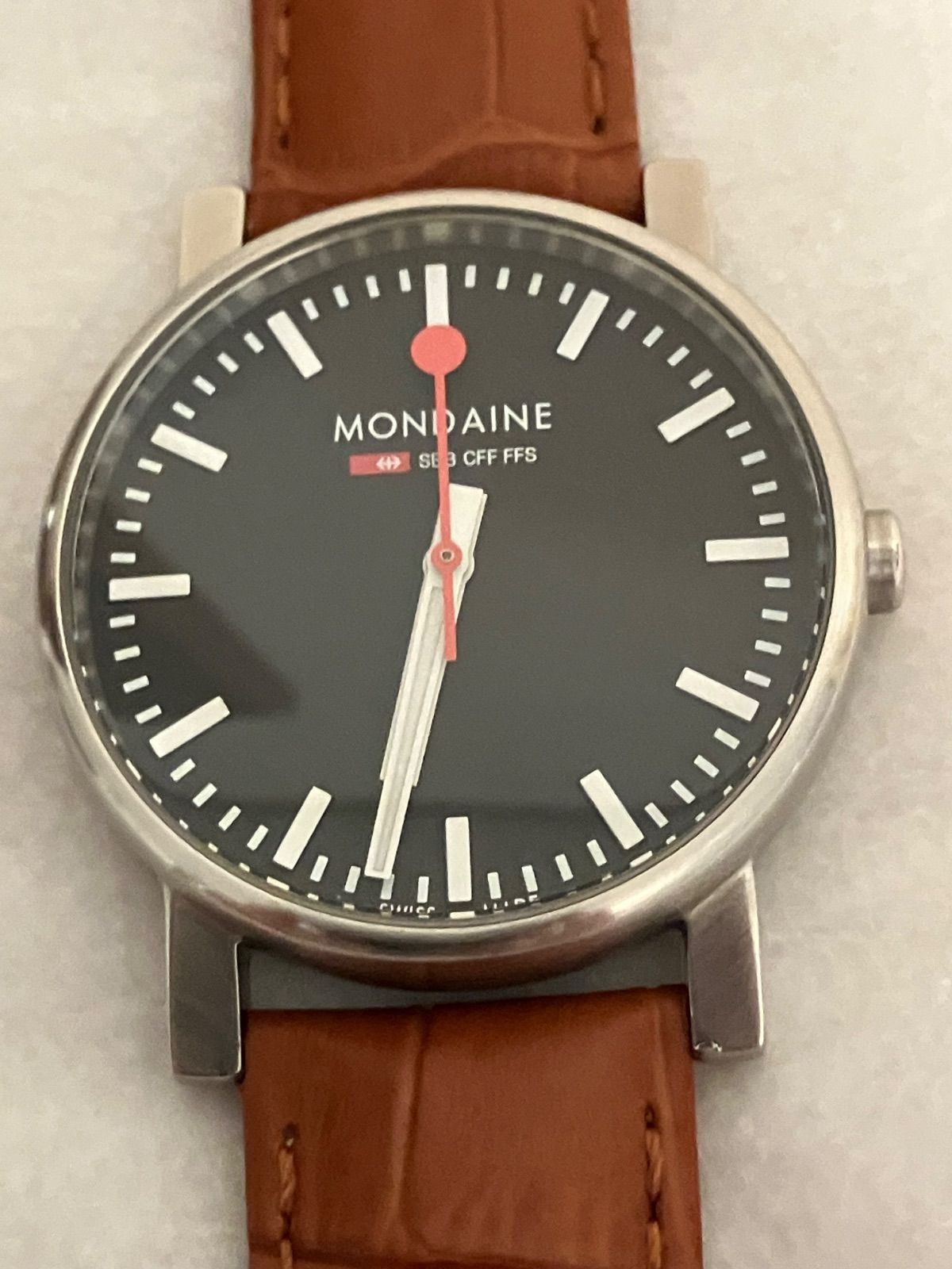 値下げ 稼働☆MONDAINE モンディーン 30300 QZ ブラック文字盤 QZ 
