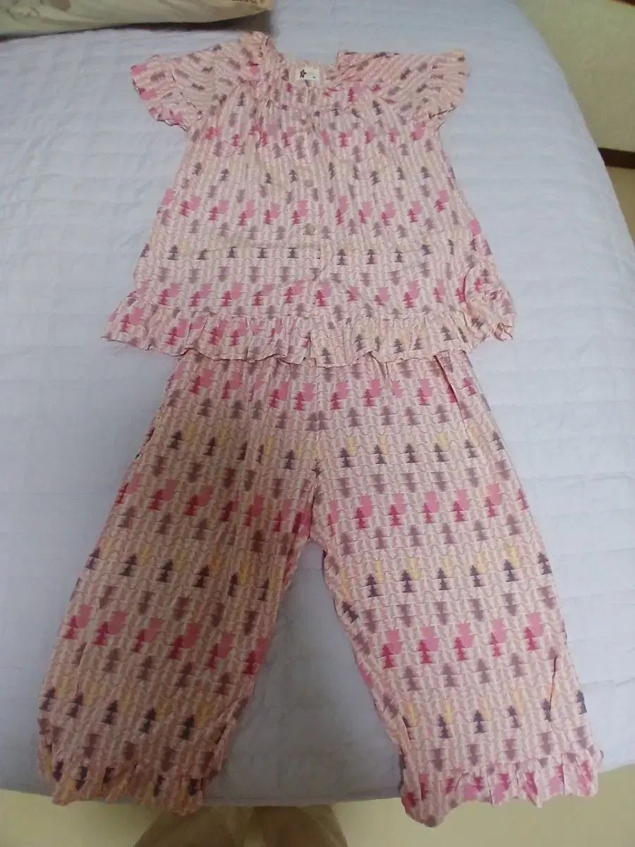 新品 VIVIEN レディース パジャマ 85