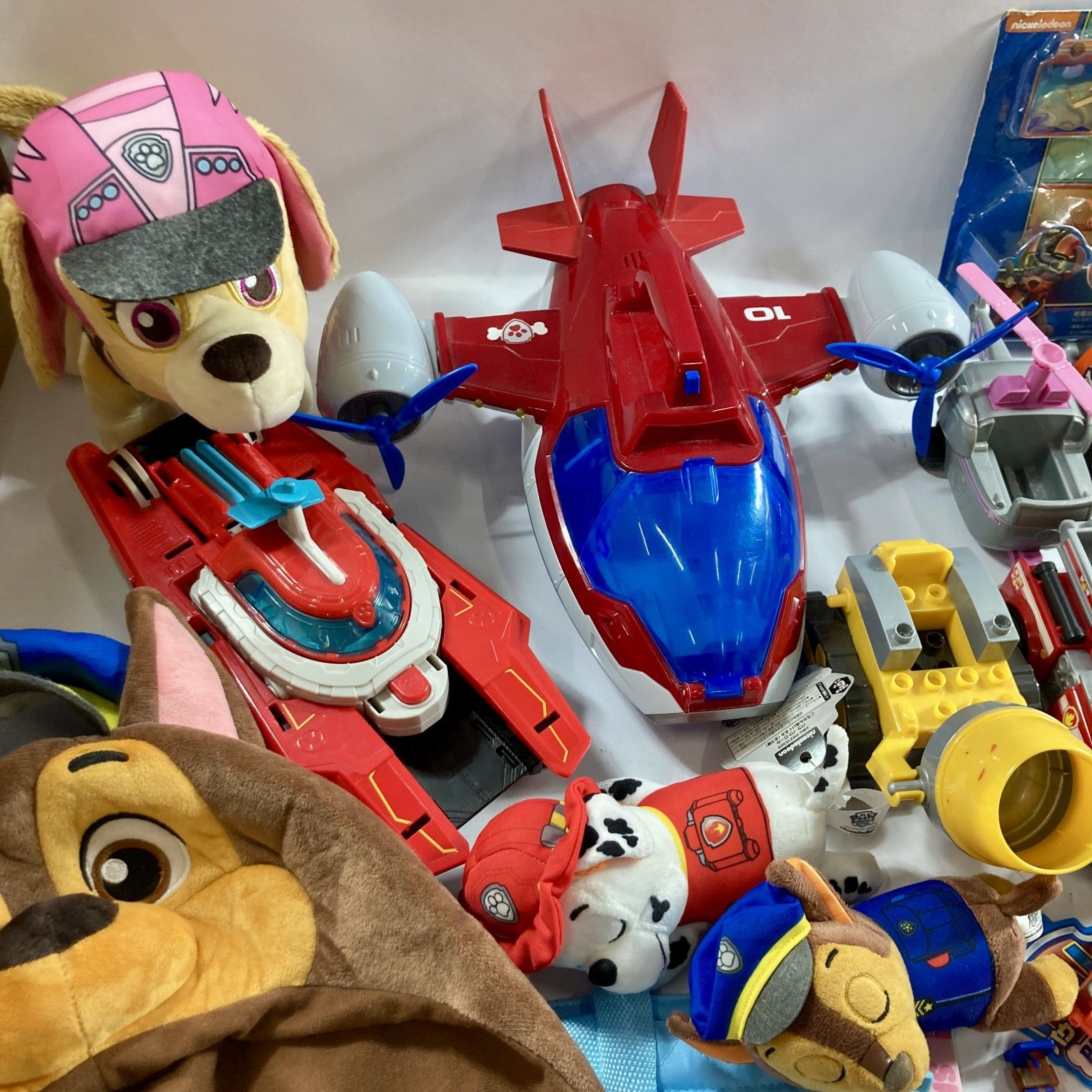 ☆ パウパトロール グッズ まとめ商品 ぬいぐるみ 乗り物 雑貨 バック