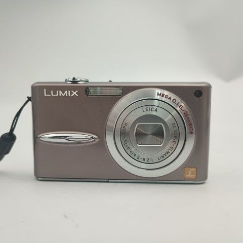 【美品】LUMIX DMC-FX30 ブラウン コンパクトデジタルカメラ Panasonic LUMIX DMC-FX30 コンパクトデジタルカメラ - メルカリ