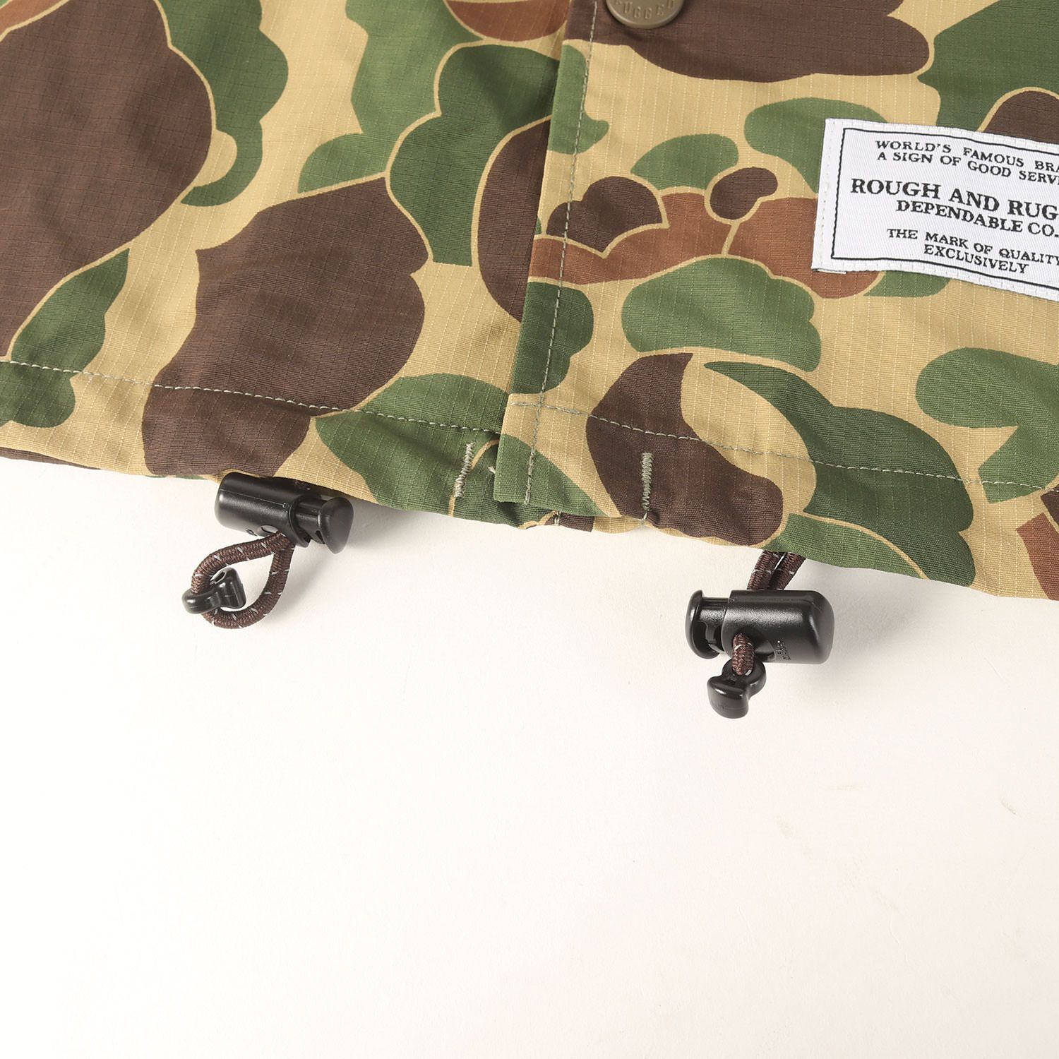 美品】ROUGH AND RUGGED ラフアンドラゲッド ジャケット 迷彩 サイズ:3 