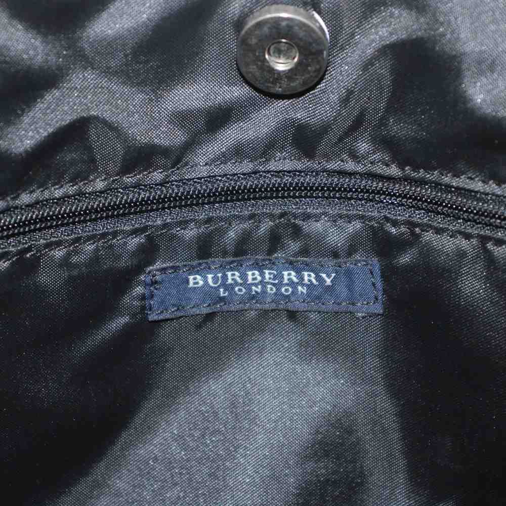 バーバリー ビジネスバッグ ノバチェック ロゴプレートナイロン レザー　ブラック 極美品 BURBERRY A4 大容量 バーバリー ブラックレーベル ノバチェック