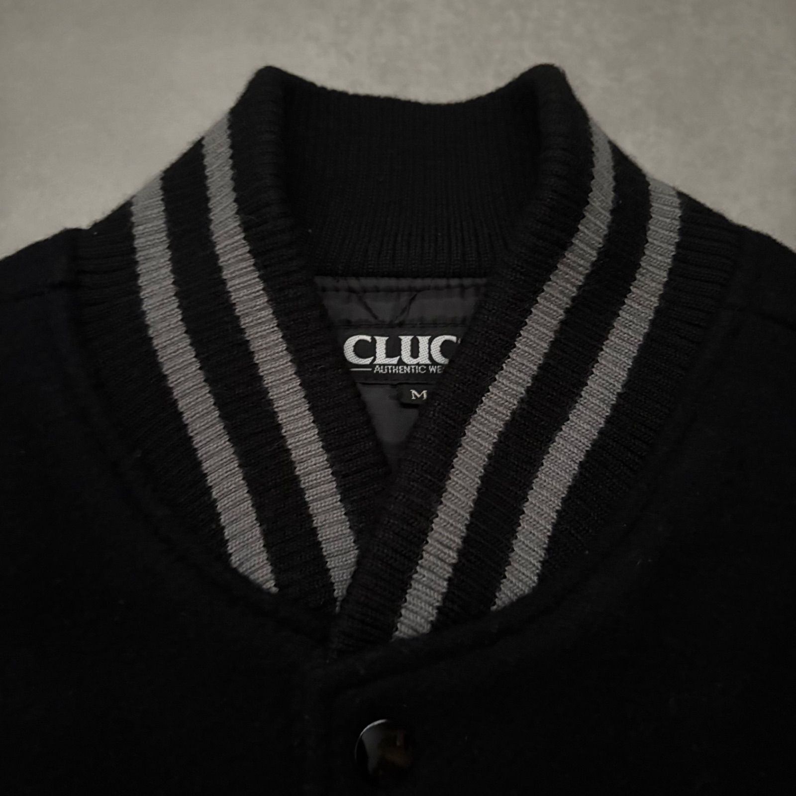 CLUCT クラクト スタジャン M 黒 袖レザー 牛革 ワッペン バック刺繍