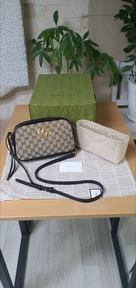 グッチ マーモント クロスバック/ショルダーバック ほぼ新品 正規品 (鑑定O)