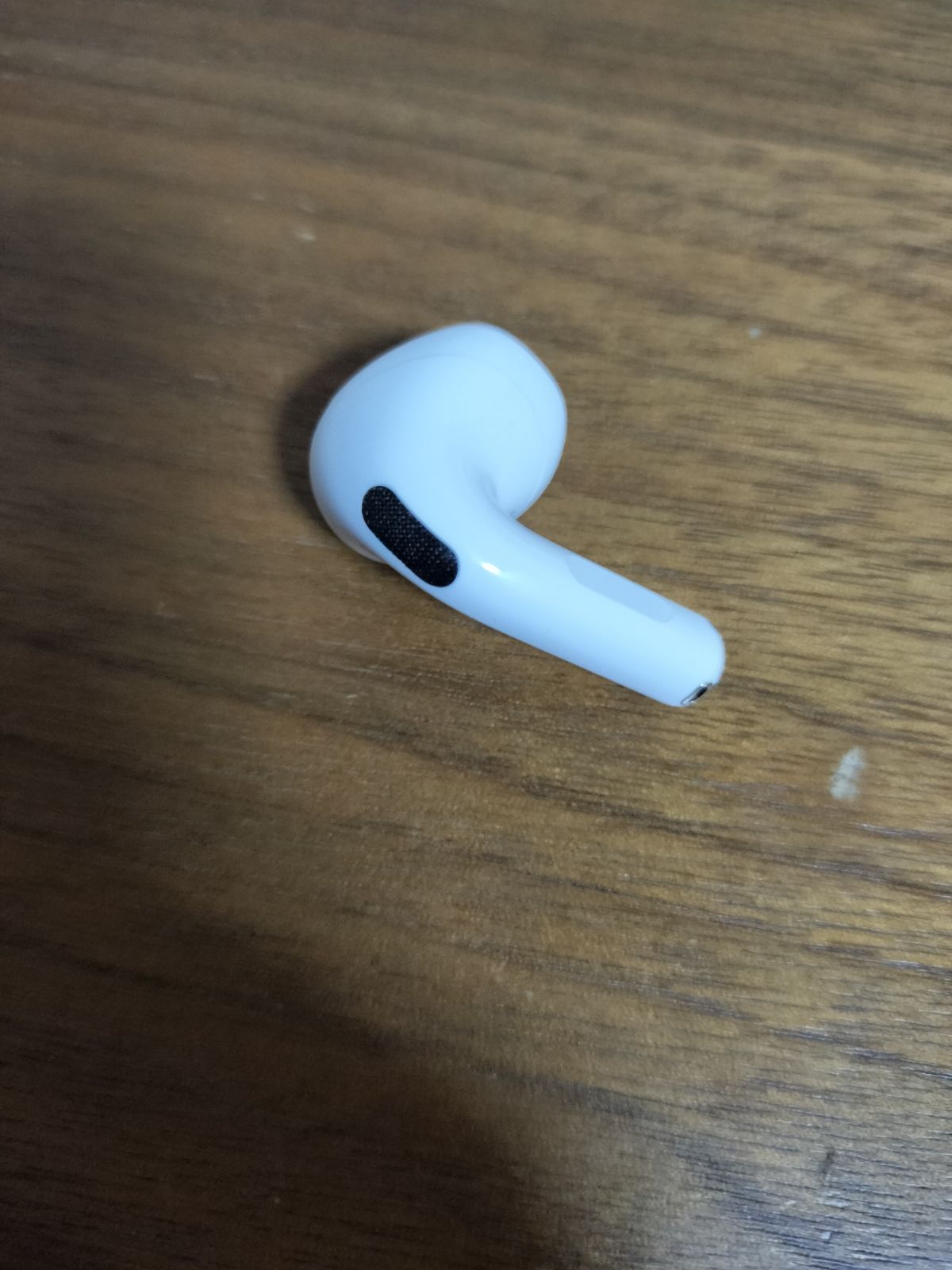 美品（正規品）Apple AirPods 4世代 片耳 R片方 右耳 ノイズキャンセ