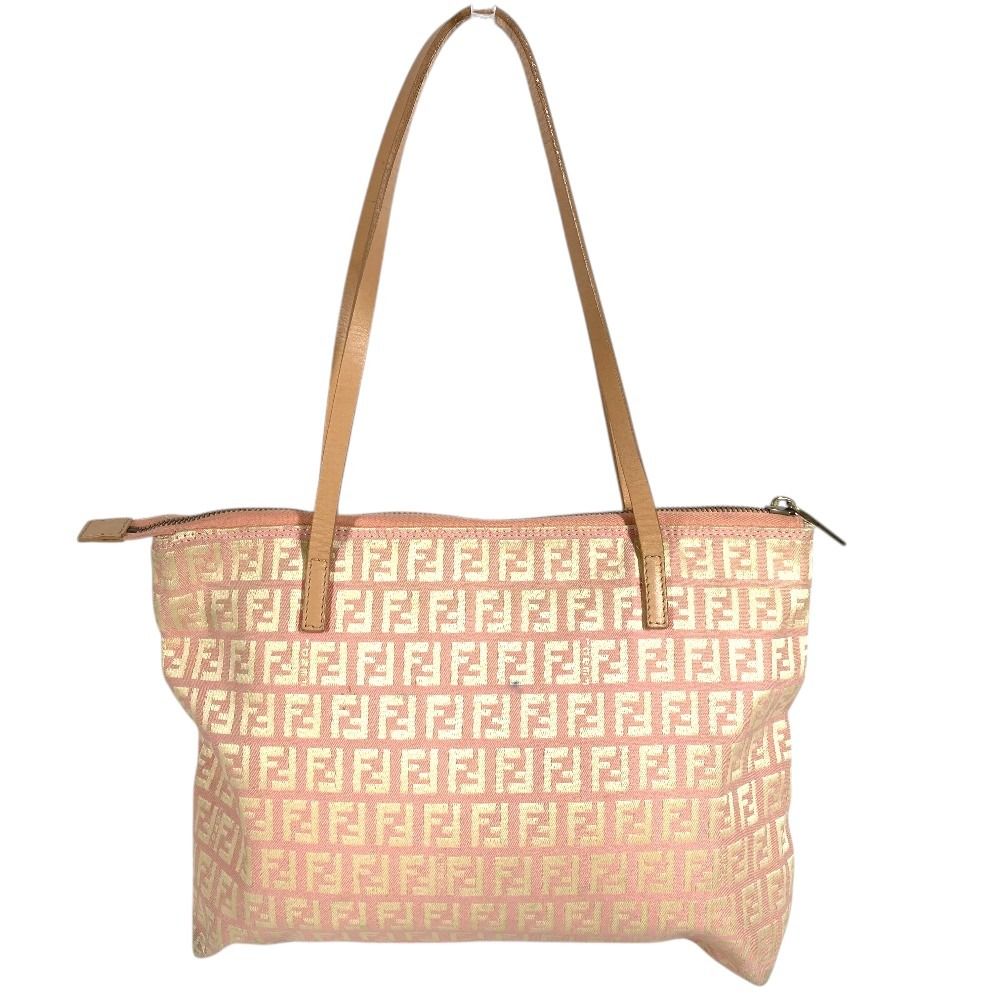 FENDI フェンディ ショルダーバッグ ズッキーノ ロゴ レザー