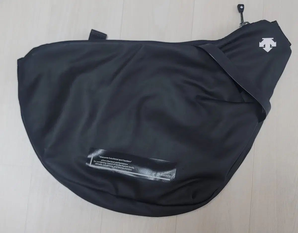(L)デサント スポーツベーシック 縦型 スリングバック 出品