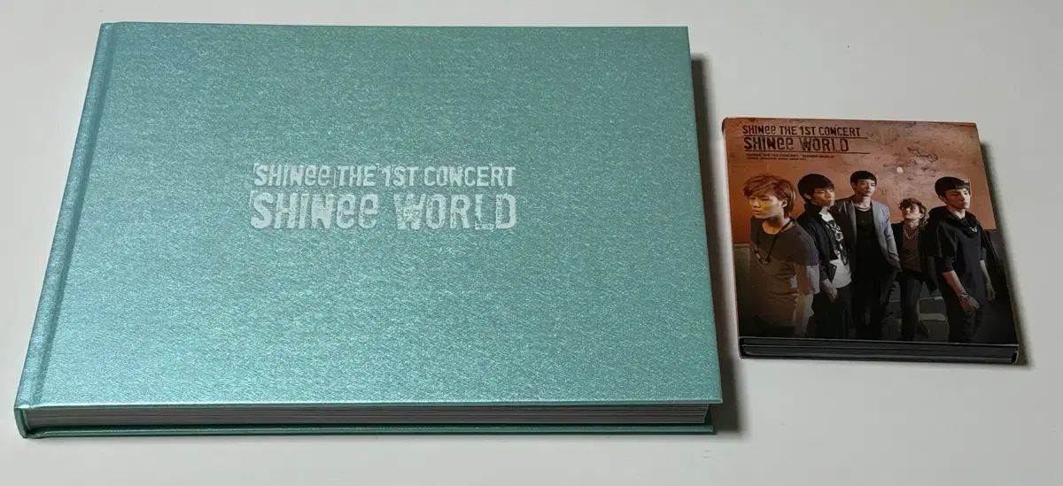 SHINee SHINee WORLD 1 コンサート 떡국콘 ライブ アルバム + フォトブック まとめ