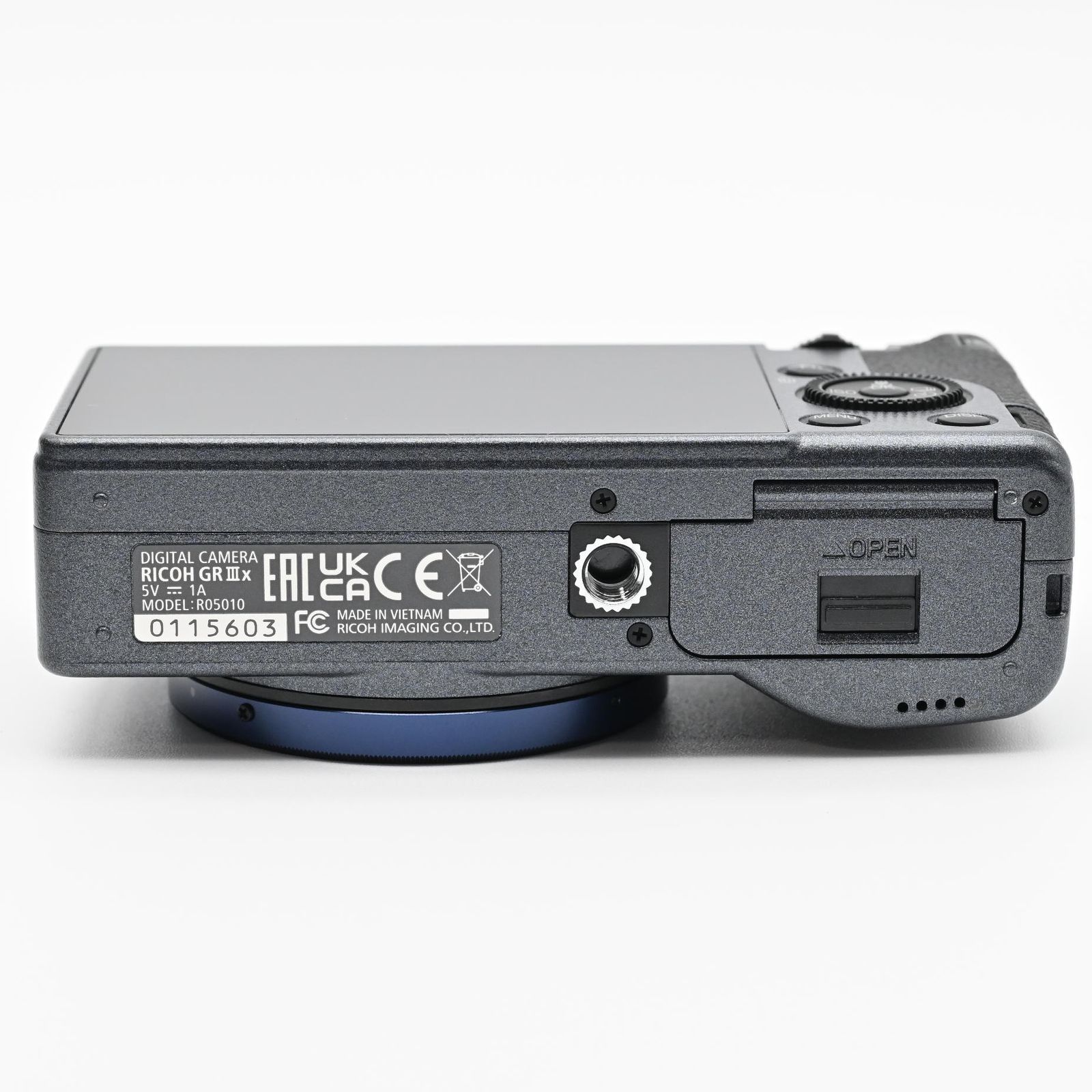 【美品】RICOH GR IIIx ショット数 2061回 純正おまけ付き 返品保証】☆極上美品☆リコー RICOH GR IIIx 《ショット数:561回