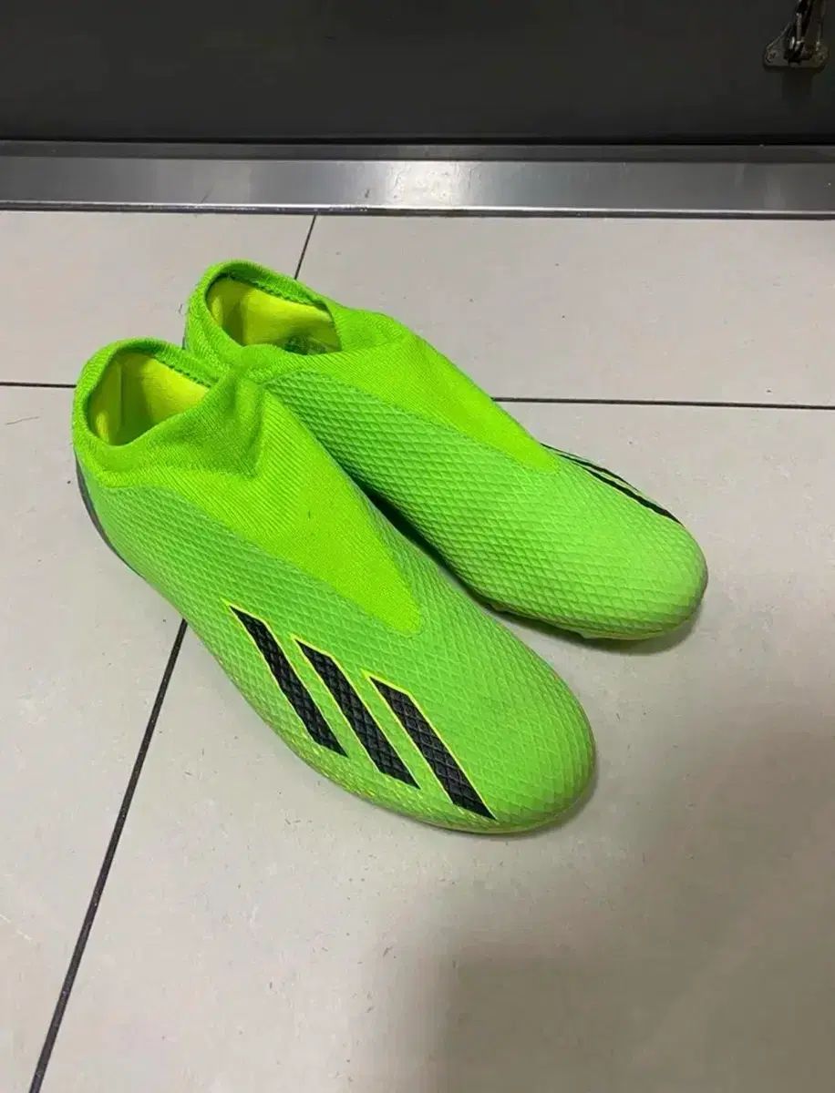 アディダス サッカーシューズ 265