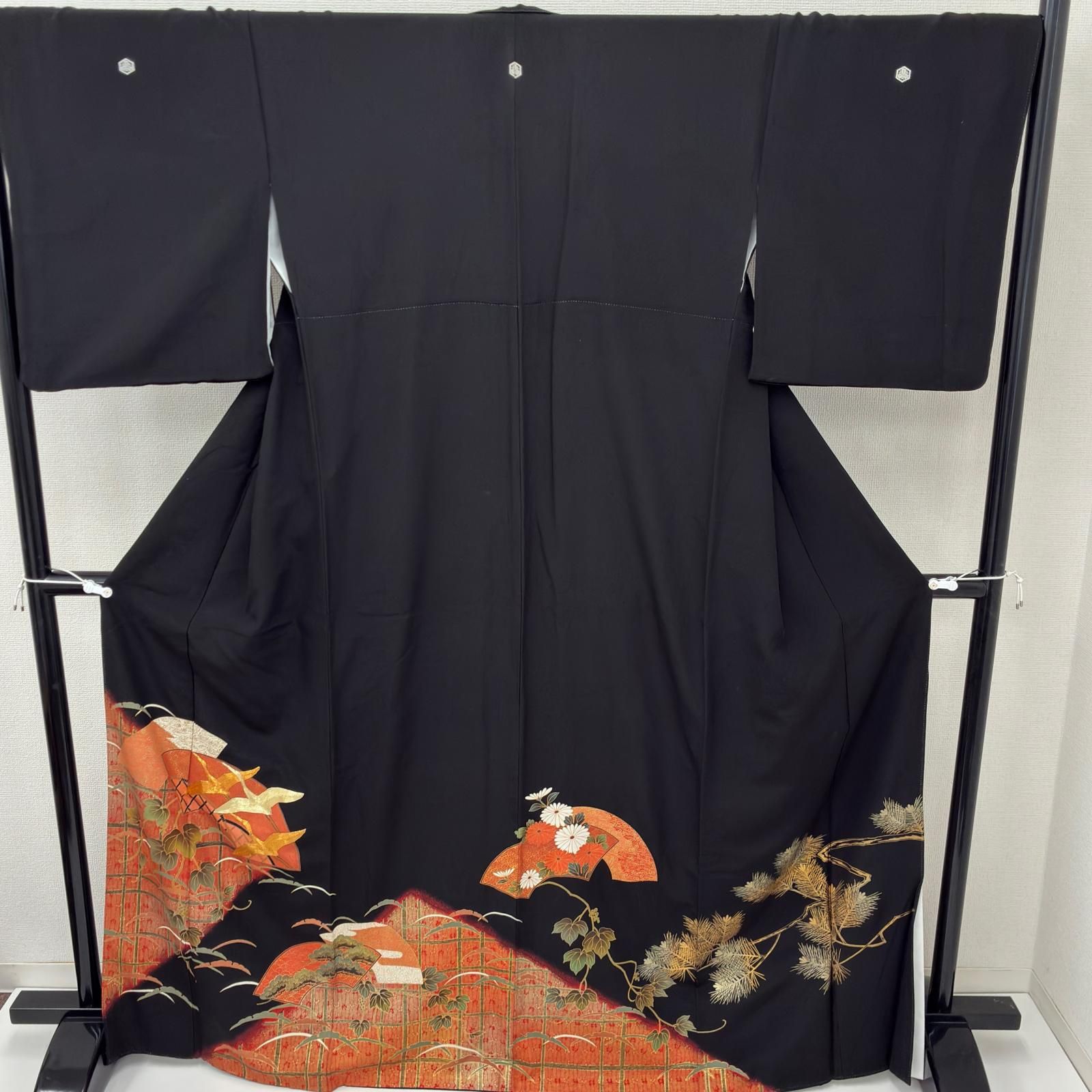 留袖 大胆な金駒刺繍の鶴 扇面に花 染め 五つ紋 正絹 MK-7339 - メルカリ