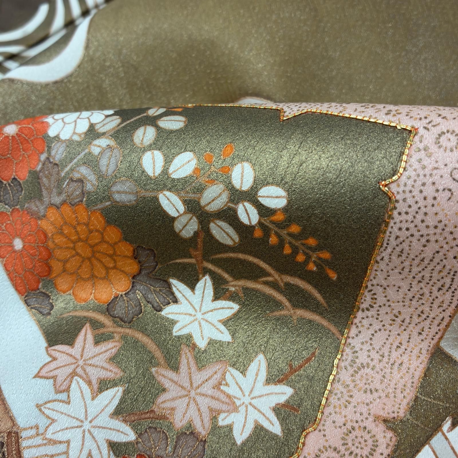 色留袖 裄66.5 金彩 オシドリ 駒刺繍 躾糸付き 三つ紋 正絹 MK-7342 