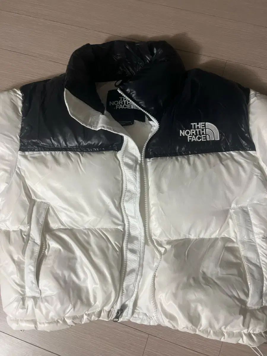 THE NORTH FACE クロップド 白 ダウン