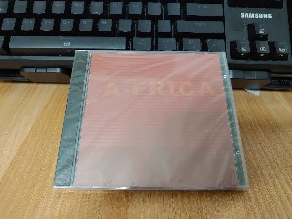 アフリカ ( A ー frica ） マイナー 1 家 不明 未開封 CD