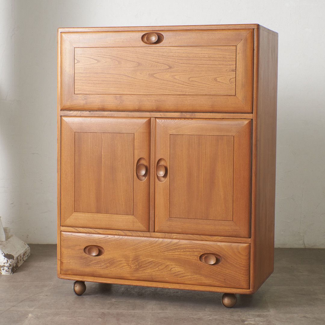 レア ERCOL ビューロー デスク アーコール ウィンザー ヴィンテージ サービング キャビネット エルム 食器棚 収納 英国 キッチン 95942