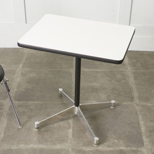 ハーマンミラー Herman Miller コントラクトベース テーブル イームズ コーヒーテーブル 白 ミーティングテーブル Eames 正規品 96493