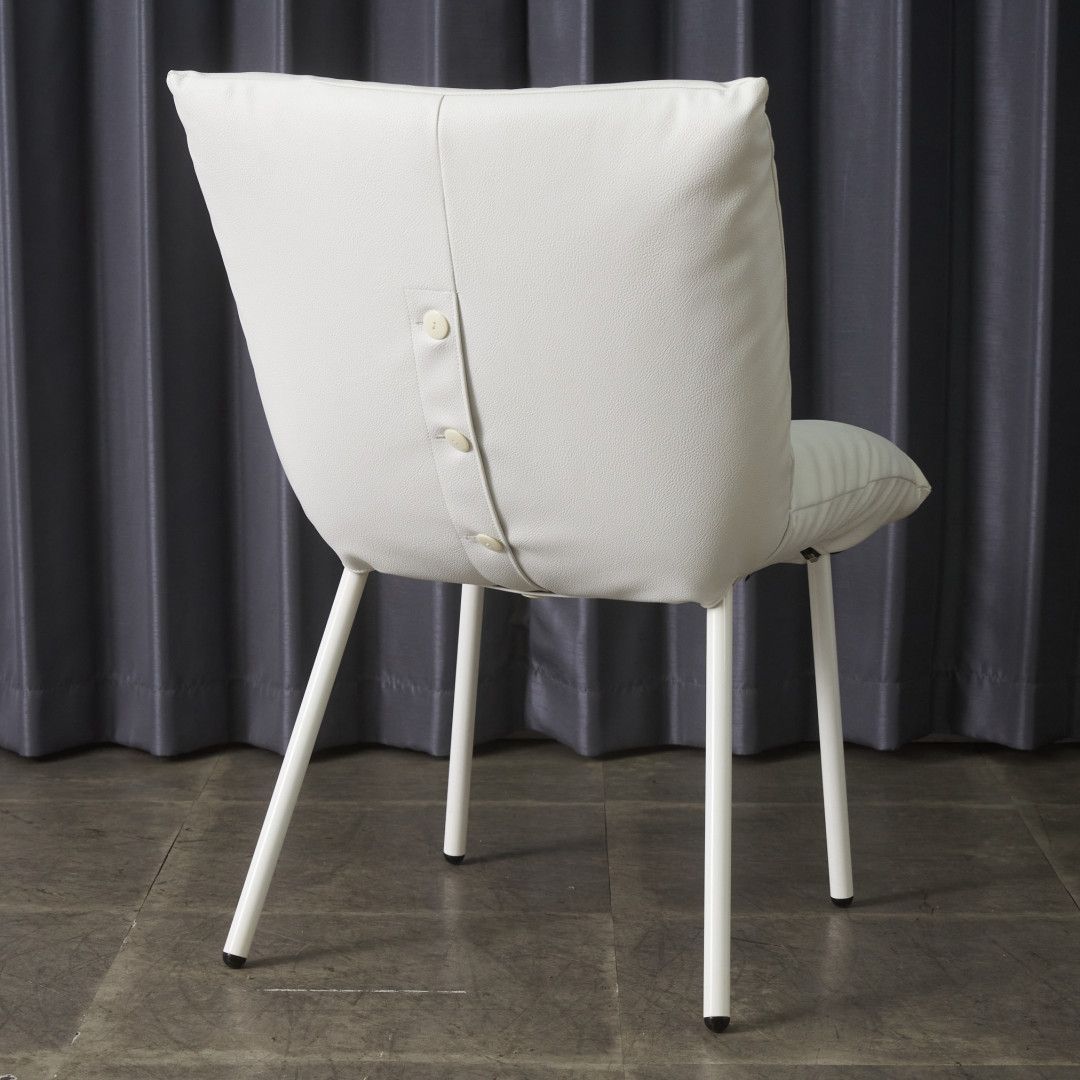 定価10万〜 Ligne Roset Calin スチールレッグ ダイニングチェア 椅子 定価10万〜 Ligne Roset Calin スチールレッグ ダイニングチェア 椅子