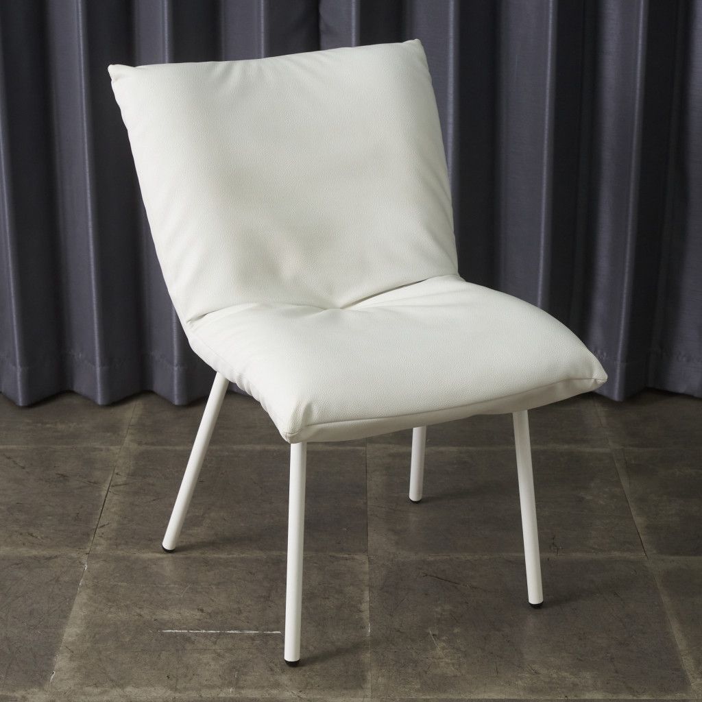 定価10万〜 Ligne Roset Calin スチールレッグ ダイニングチェア 椅子