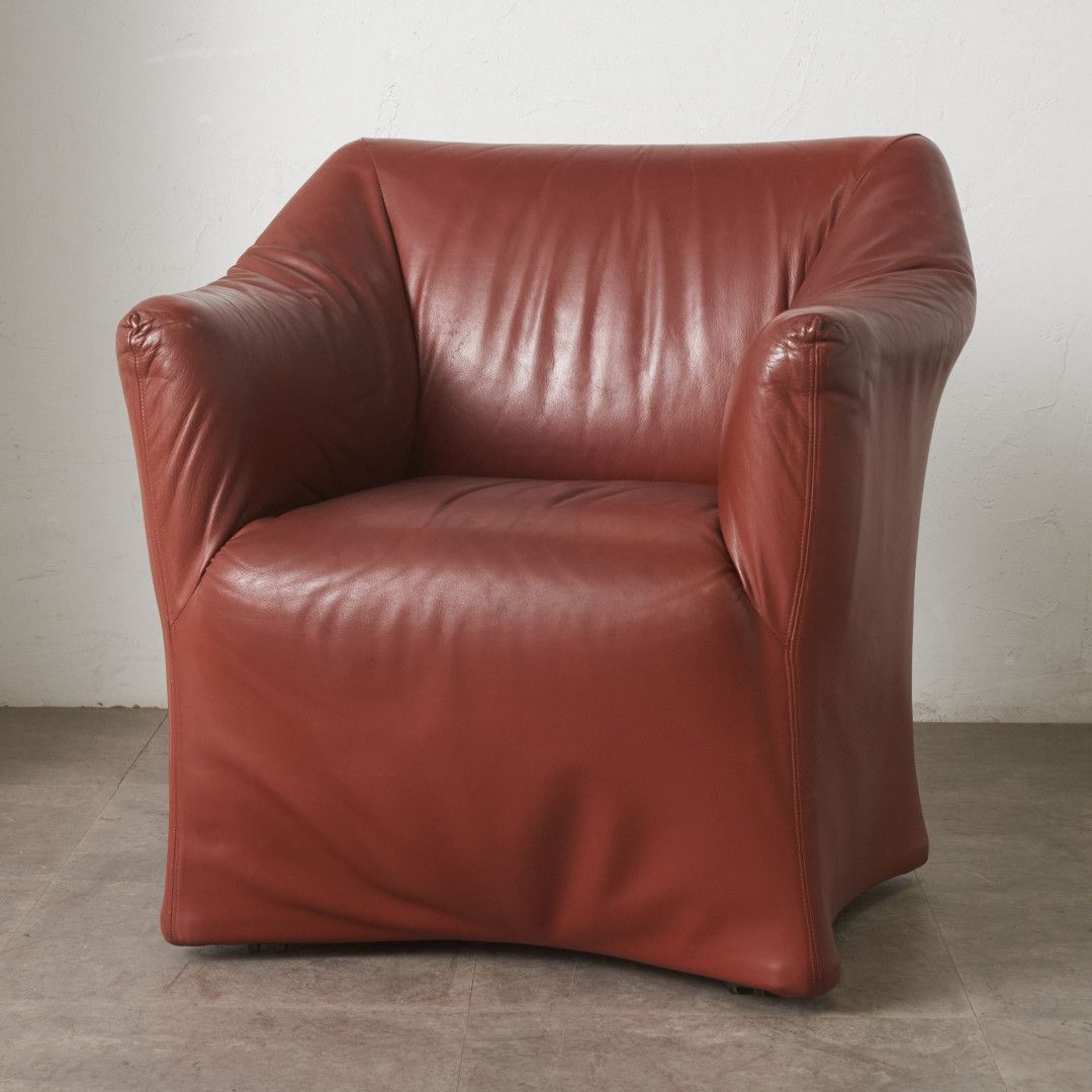 定82万〜 Cassina 684 PICCOLA TENTAZIONE ラウンジアームチェア ソファ 椅子 イージーチェア モダン ピッコラテンタツィオーネ 99399