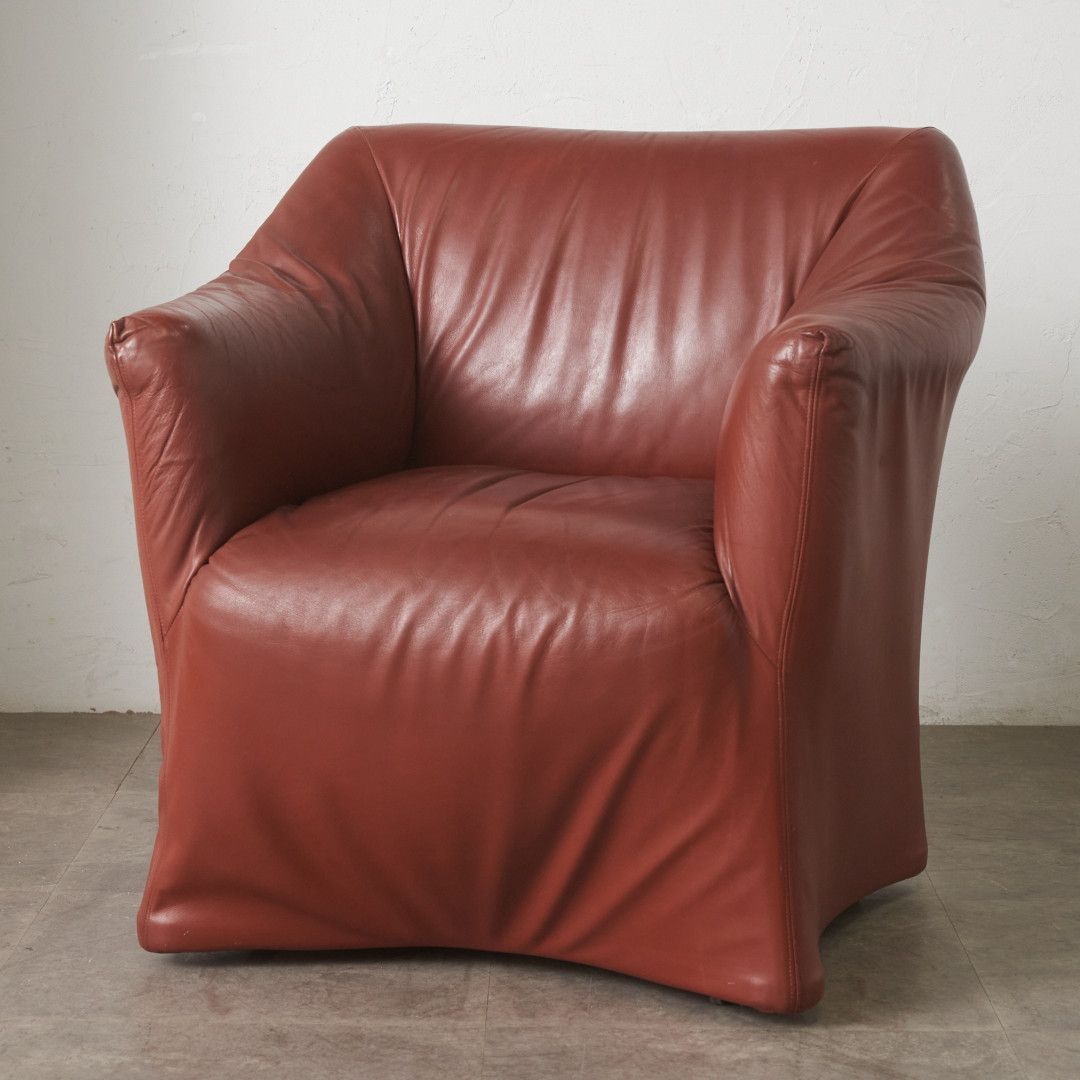 定82万〜 Cassina 684 PICCOLA TENTAZIONE ラウンジアームチェア ソファ 椅子 イージーチェア モダン ピッコラテンタツィオーネ 99400