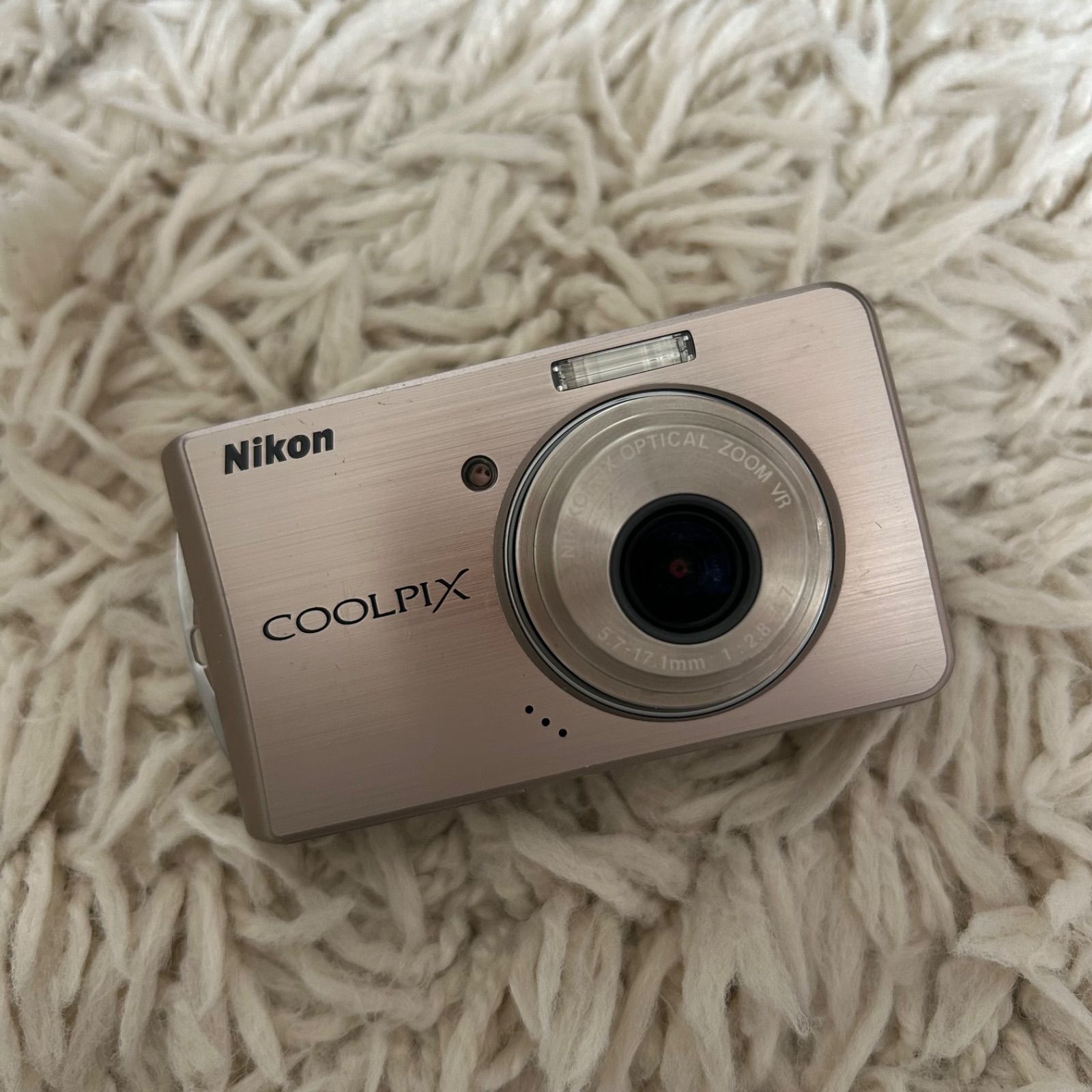 ✨大人気✨】Nikon COOLPIX S520 コンデジ 平成レトロ シルバー - メルカリ