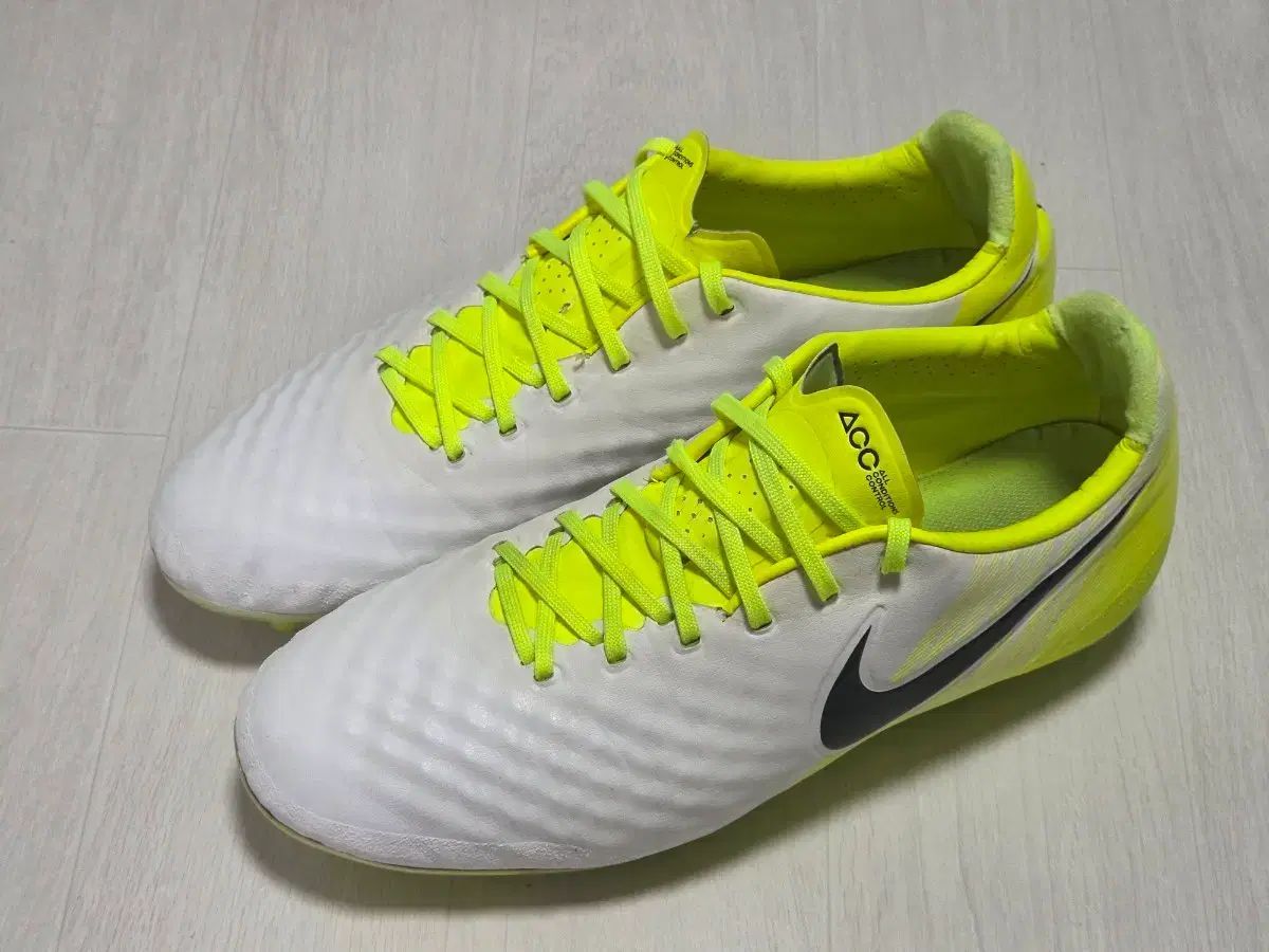 高品質 NIKE ナイキ マジスタ オーパス 2 HG-E サッカーシューズ 265サイズ