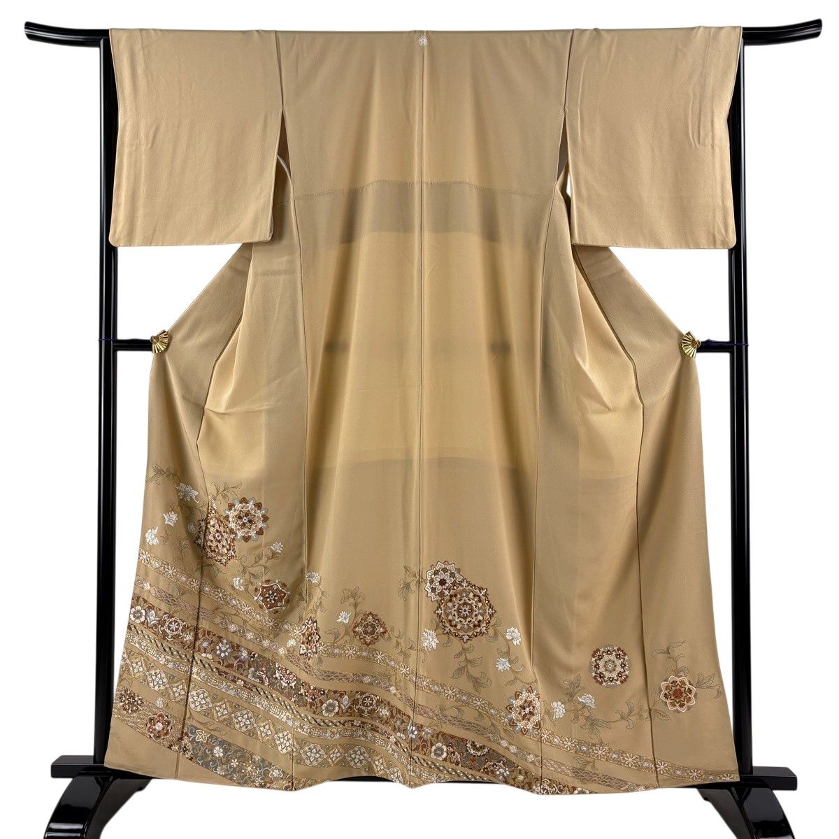 【美品】 色留袖 身丈159cm 裄丈66.5cm M 袷 華文 花唐草 金糸 刺繍 薄茶色 正絹 秀品 一つ紋 【中古】