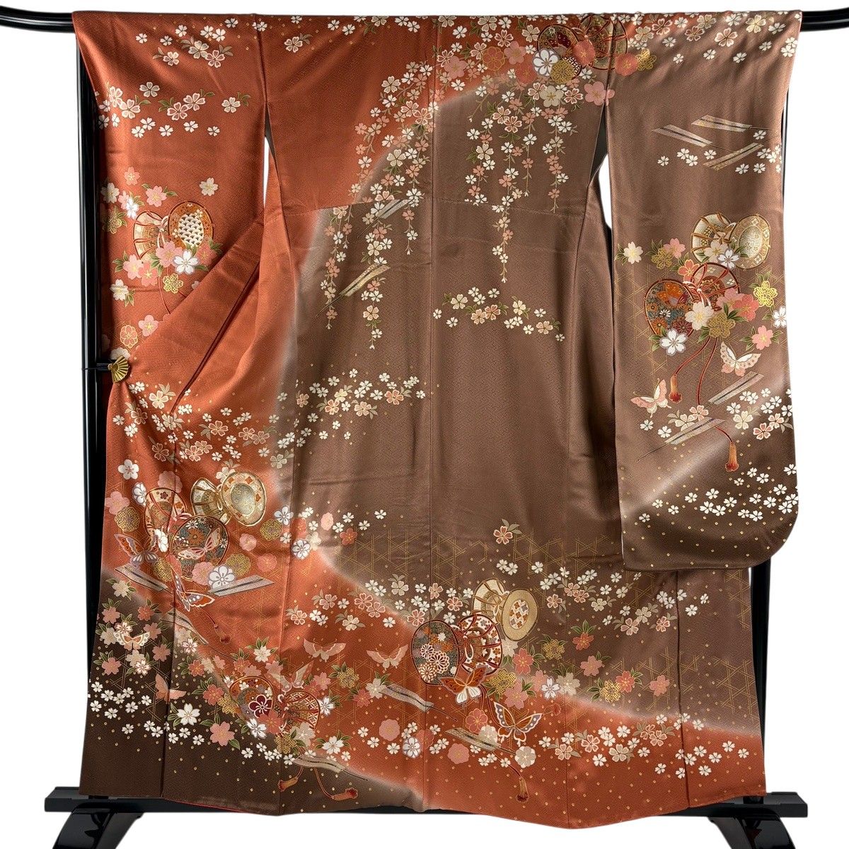 振袖 身丈159cm 裄丈67.5cm L 袷 鼓 桜 金糸 金彩 赤茶 正絹 秀品 【中古】