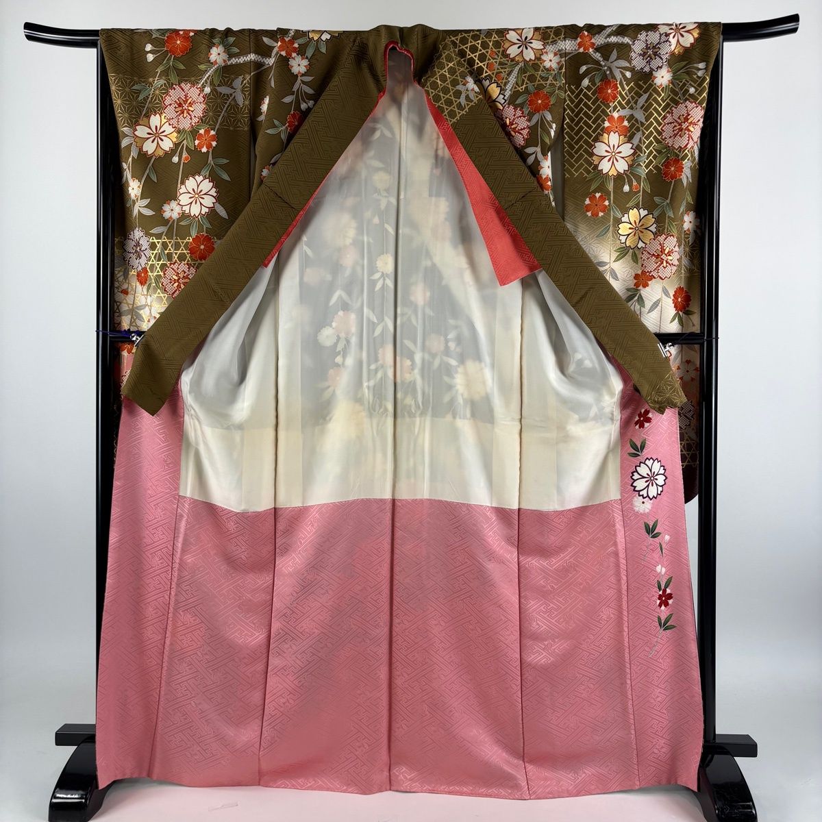 振袖 身丈168cm 裄丈66cm 正絹 秀品 【中古】 振袖 身丈168cm 裄丈66cm M 袷 枝垂れ桜 桧垣文 金糸 金彩 茶色 正絹