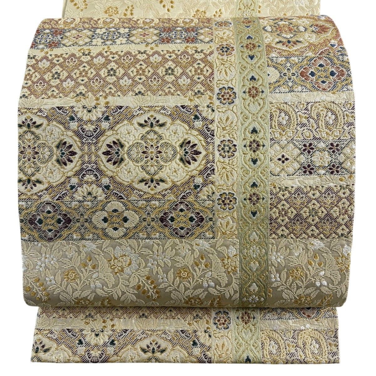 美品】 袋帯 秀品 花菱 草花 金糸 ベージュ 六通 正絹 【中古】 - メルカリ 美品】 袋帯 秀品 花菱 草花 金糸 ベージュ 六通 正絹 【中古】 - メルカリ