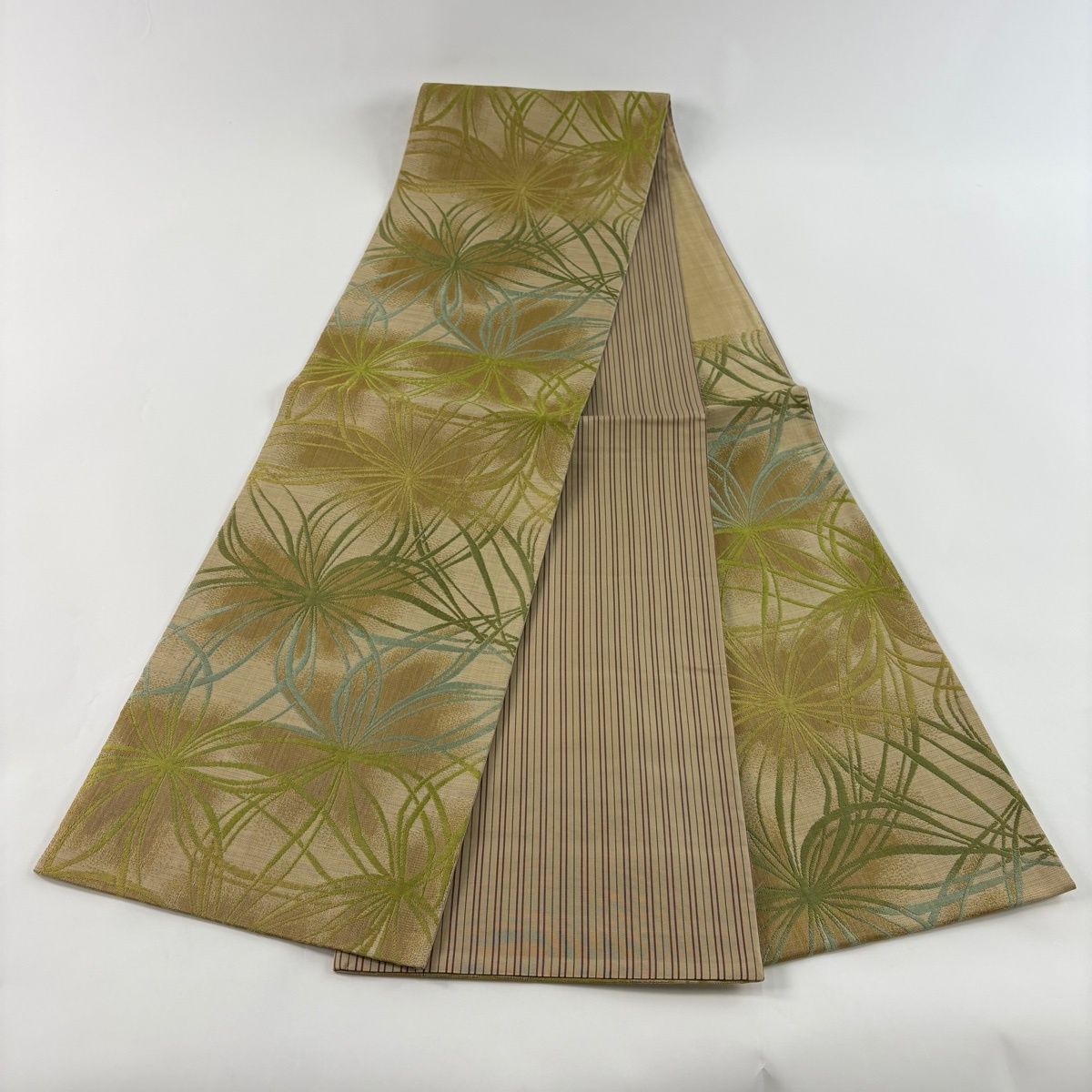 美品】 袋帯 秀品 花 幾何学 箔 薄黄土色 六通 正絹 【中古】 - メルカリ