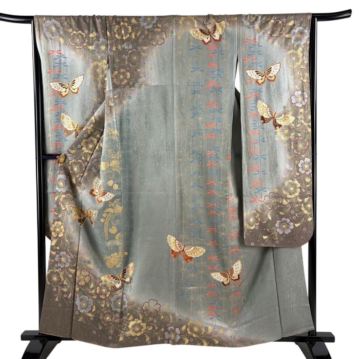 振袖 身丈159.5cm 裄丈67.5cm 正絹 名品 【中古】 振袖 身丈162.5cm 裄丈66cm M 袷 牡丹 流水 ぼかし 縮緬 濃紫 正絹