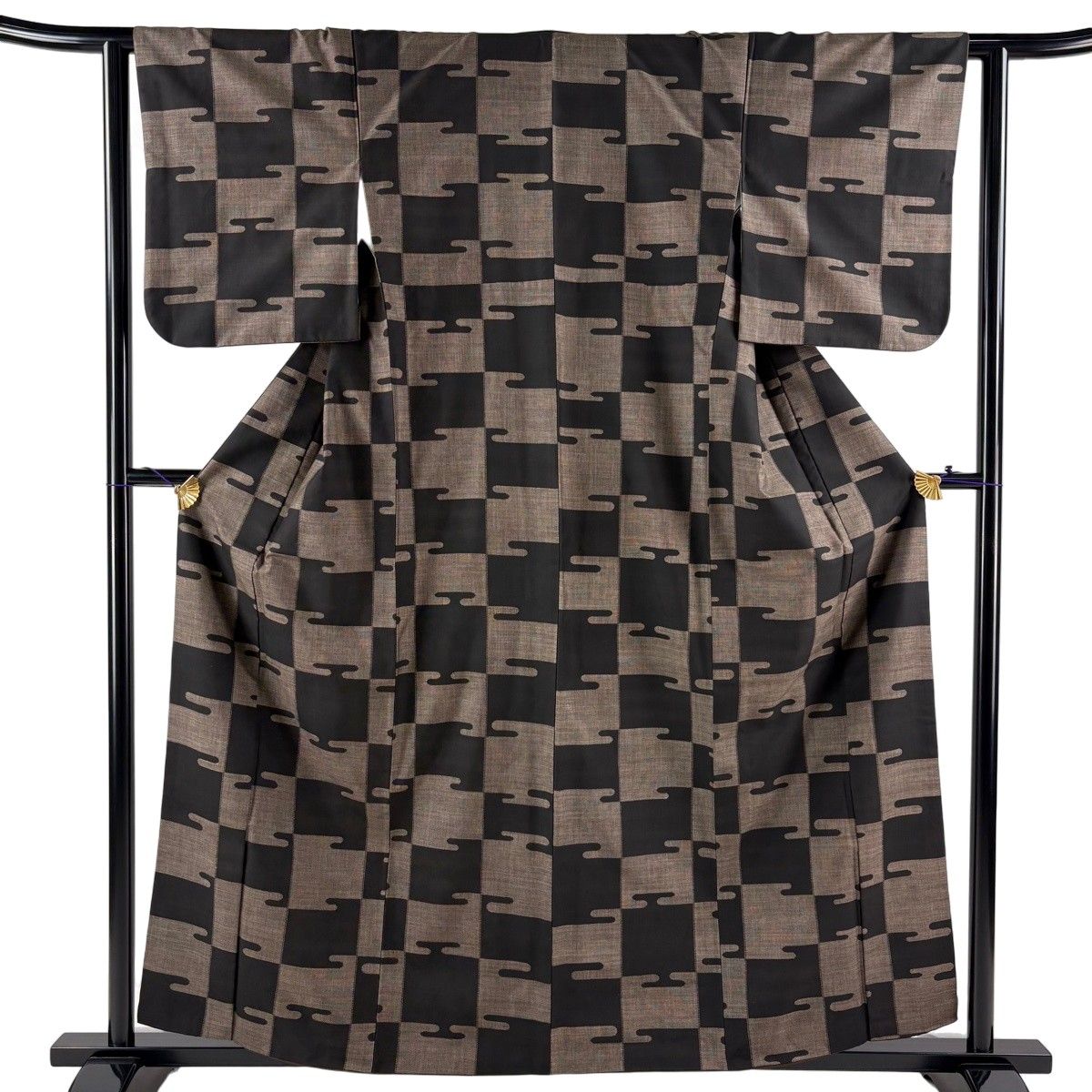 美品】 大島紬 身丈159cm 裄丈61.5cm S 袷 証紙 霞 変わり市松 純泥染