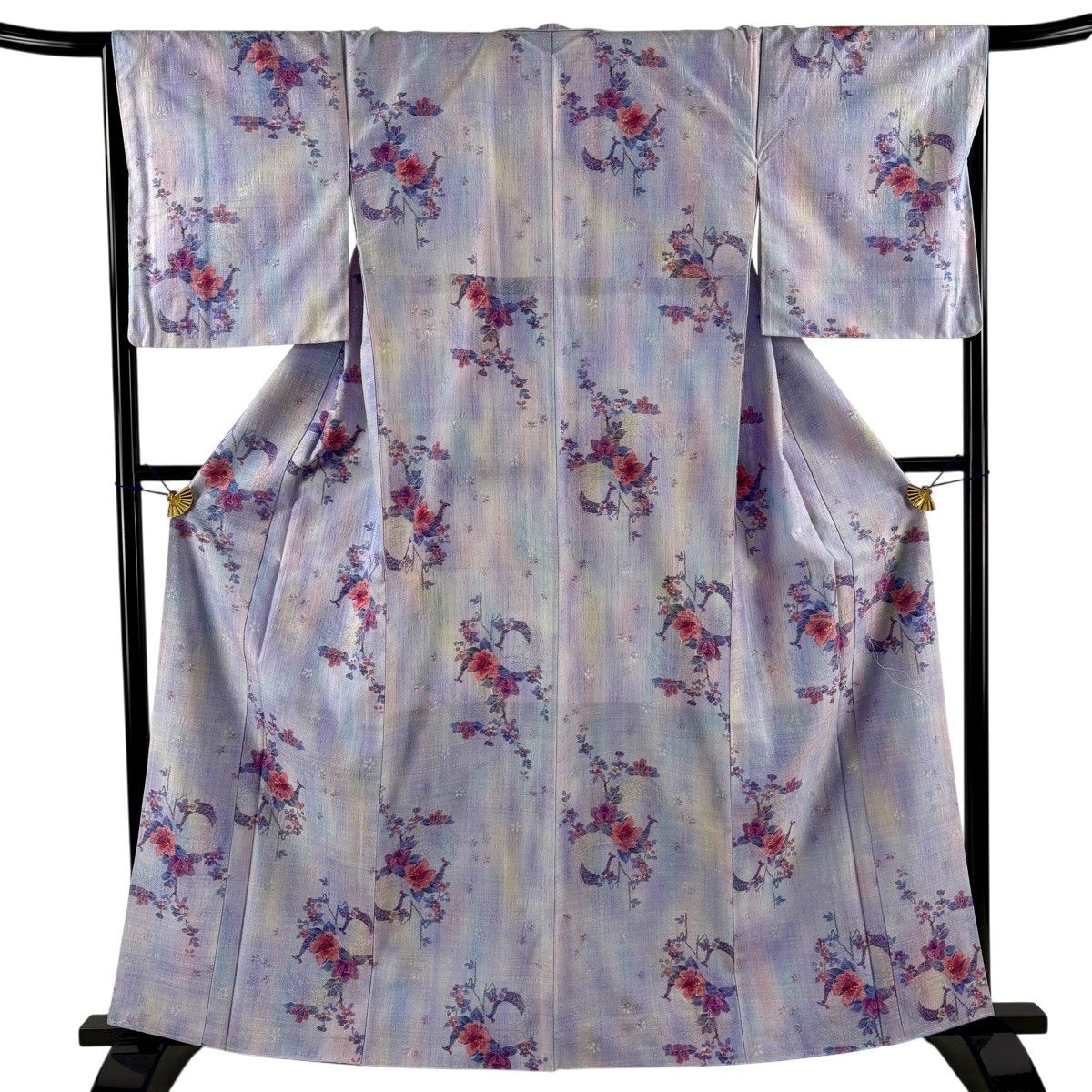 【美品】 紬 身丈162cm 裄丈66.5cm M 袷 小千谷紬 証紙 孔雀 枝花 薄紫 正絹 秀品 【中古】