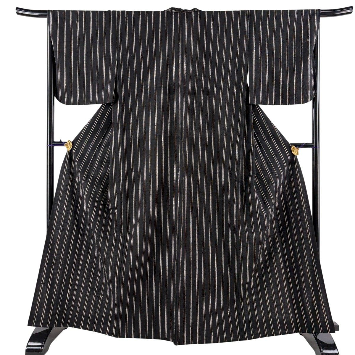 紬 身丈164cm 裄丈67.5cm L 単衣 浦野理一 縦縞 墨色 正絹 逸品 【中古】 81,290円