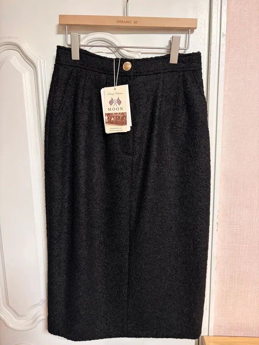 Urbanic30 ペニスカート Sサイズ 出品