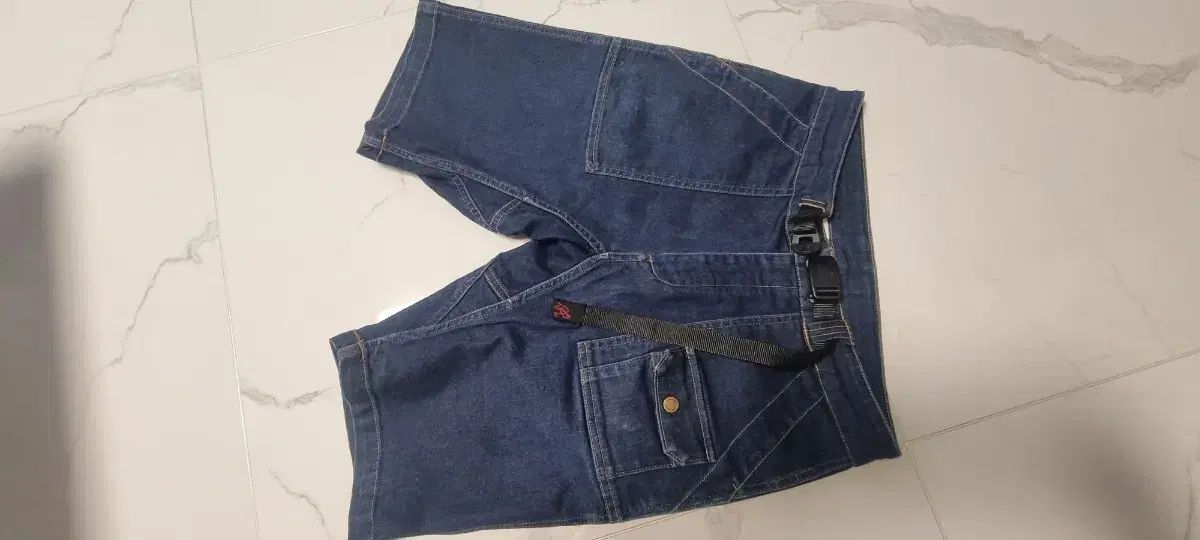 グラミチ デニム ハーフパンツ Mサイズ