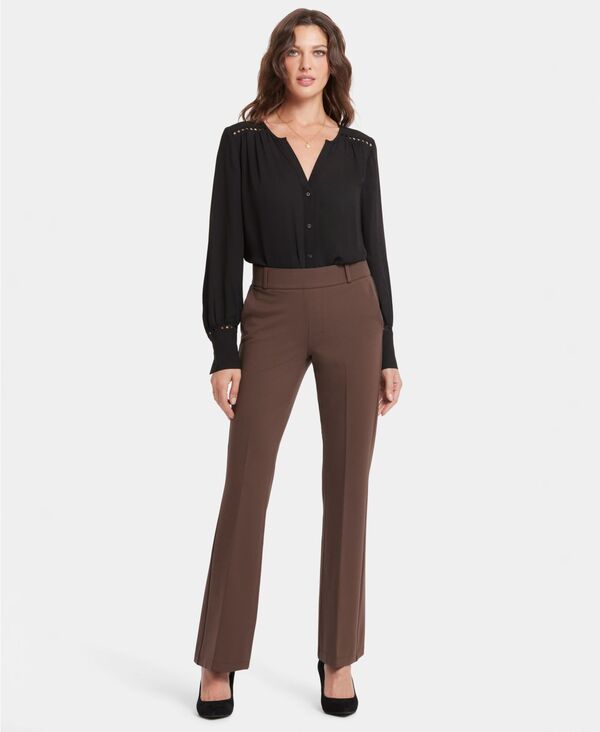 【送料無料】 エヌワイディージェイ レディース カジュアルパンツ ボトムス Womens Pull On Flared Pants Coffee Bean