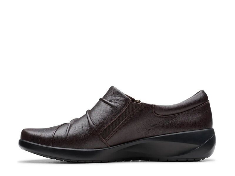 クラークス レディース シューズ スリッポン・ローファー Clarks Kaetlyn SlipOn Chocolate Leather チョコレート