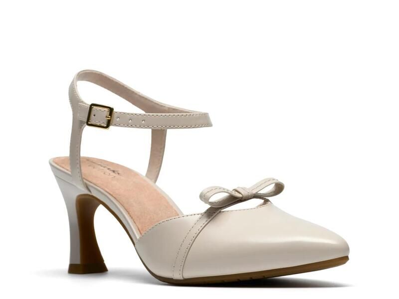 クラークス レディース シューズ パンプス Clarks Tammitha Bar Pump Cream Leather クリーム