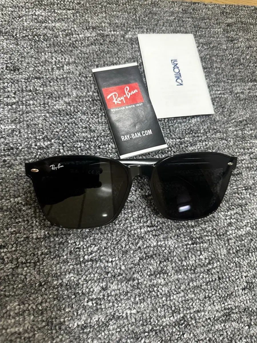 レイバン RB4392D サングラス 出品