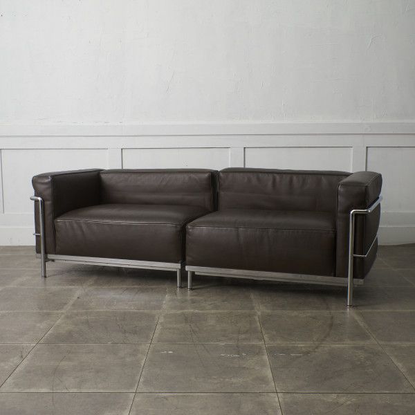 定220万〜 カッシーナ LC3 ソファ 2人掛け 本革 グランコンフォート cassina コルビュジェ 2シーター ラブソファ 片アーム 名作 90645