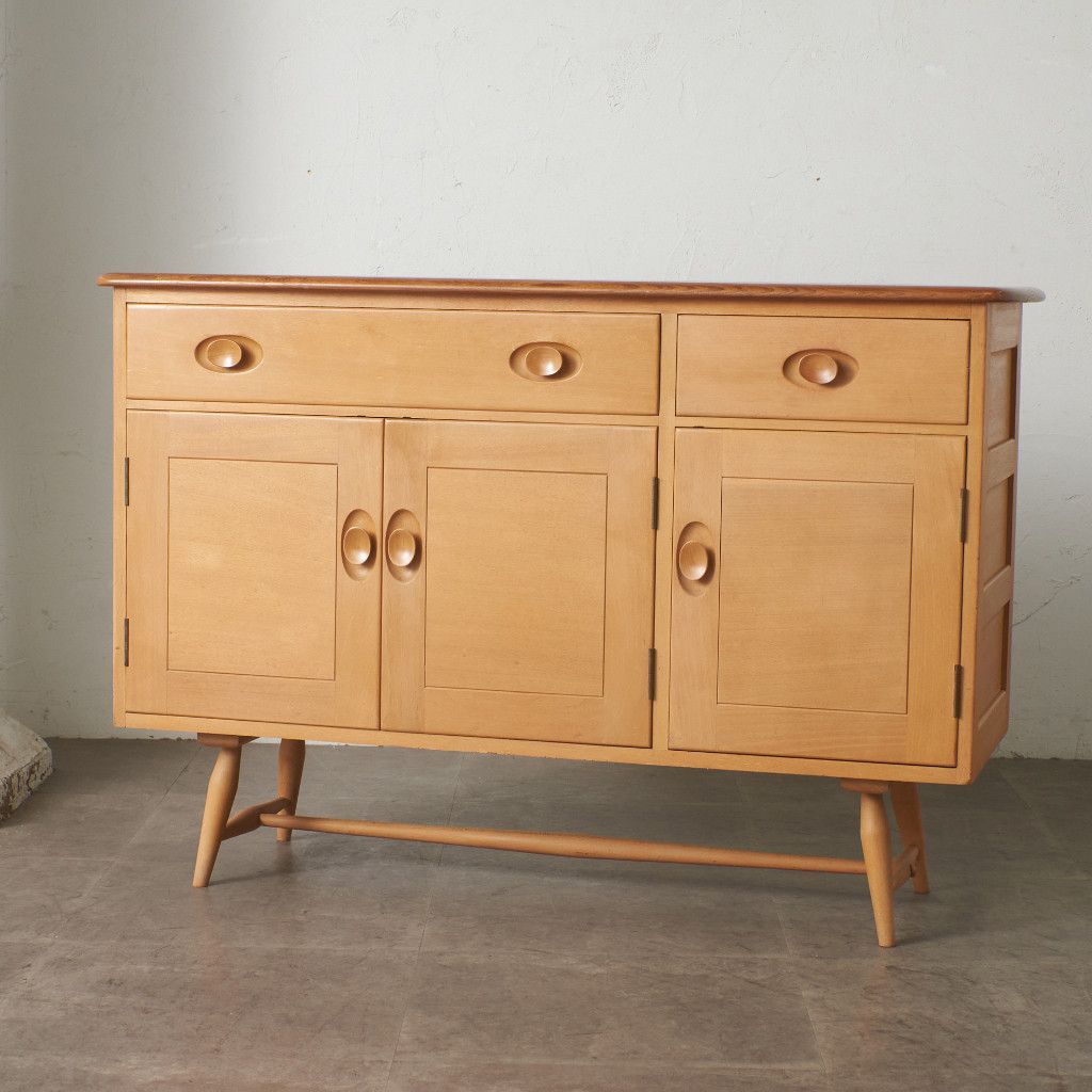 Ercol ヴィンテージ サイドボード エルム 英国 アーコール ローボード リビングボード カップボード AVボード 脚付き イギリス 92196