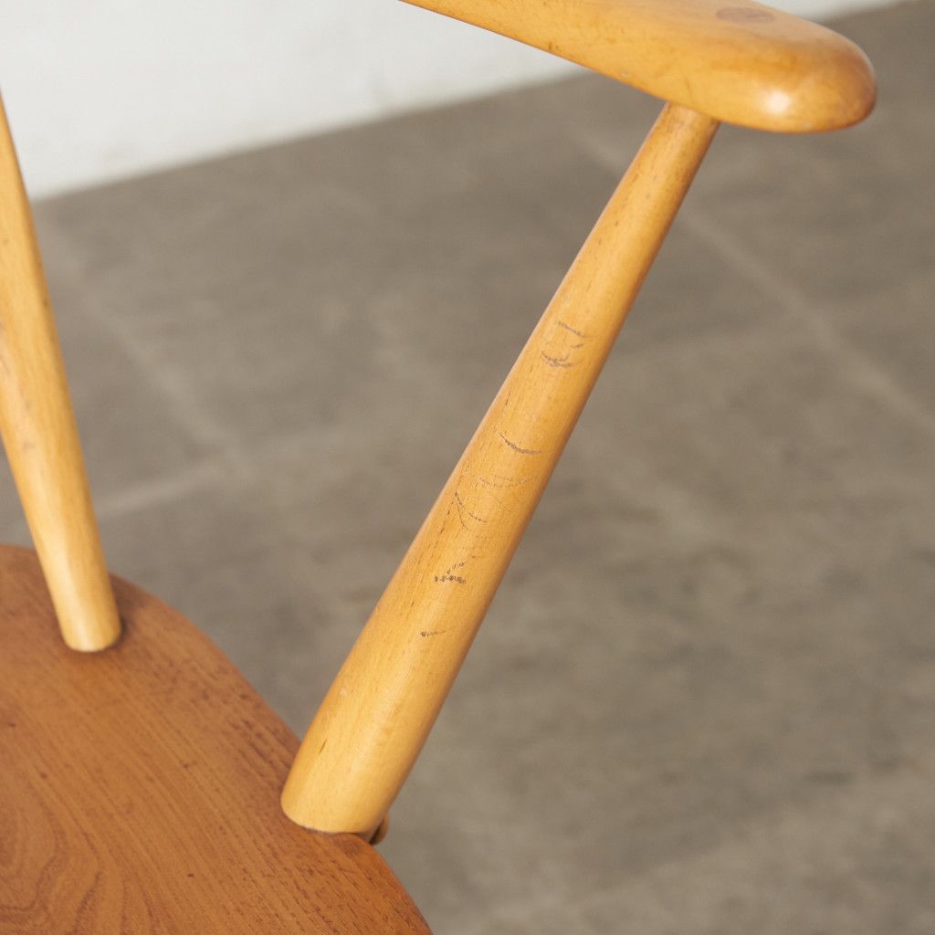 ercol クエーカーチェア ヴィンテージ 英国 アーコール ウィンザー ダイニングチェア アームチェア 椅子 木製 ビンテージ モダン 93900 ercol クエーカーチェア ヴィンテージ 英国 アーコール ウィンザー ダイニングチェア アームチェア 椅子 木製 ビンテージ モダン 93900