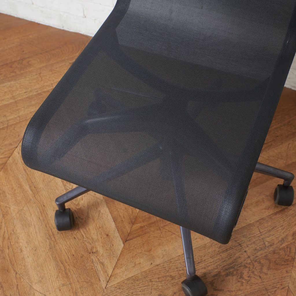 カッシーナ Alias ローリングフレーム キャスター スウィベルチェア 椅子 チェア デスクチェア イタリア cassina アリアス 94922