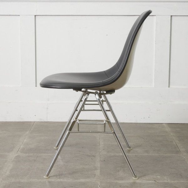 Herman Miller イームズ サイドシェルチェア ヴィンテージ スタッキングベース FRP Eames 椅子 ハーマンミラー ビンテージ 名作 97483