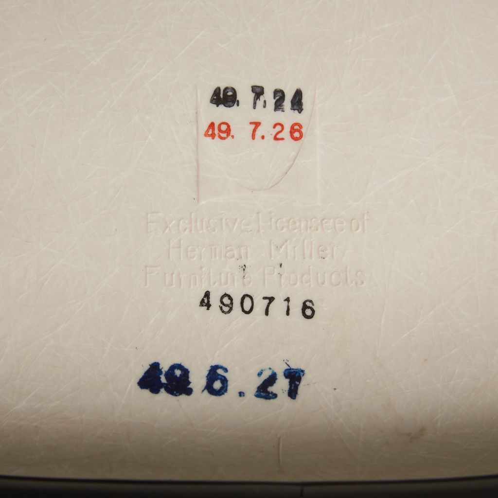 Herman Miller イームズ サイドシェルチェア ヴィンテージ スタッキングベース FRP Eames 椅子 ハーマンミラー ビンテージ 名作 97483