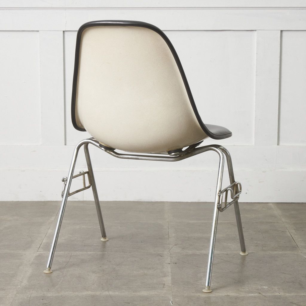 Herman Miller イームズ サイドシェルチェア ヴィンテージ スタッキングベース FRP Eames 椅子 ハーマンミラー ビンテージ 名作 97484 Herman Miller イームズ サイドシェルチェア ヴィンテージ スタッキングベース FRP Eames 椅子 ハーマンミラー ビンテージ 名作 97484