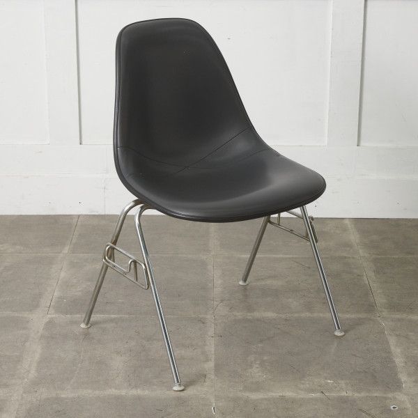Herman Miller イームズ サイドシェルチェア ヴィンテージ スタッキングベース FRP Eames 椅子 ハーマンミラー ビンテージ 名作 97485 Herman Miller イームズ サイドシェルチェア ヴィンテージ スタッキングベース FRP Eames 椅子 ハーマンミラー ビンテージ 名作 97485